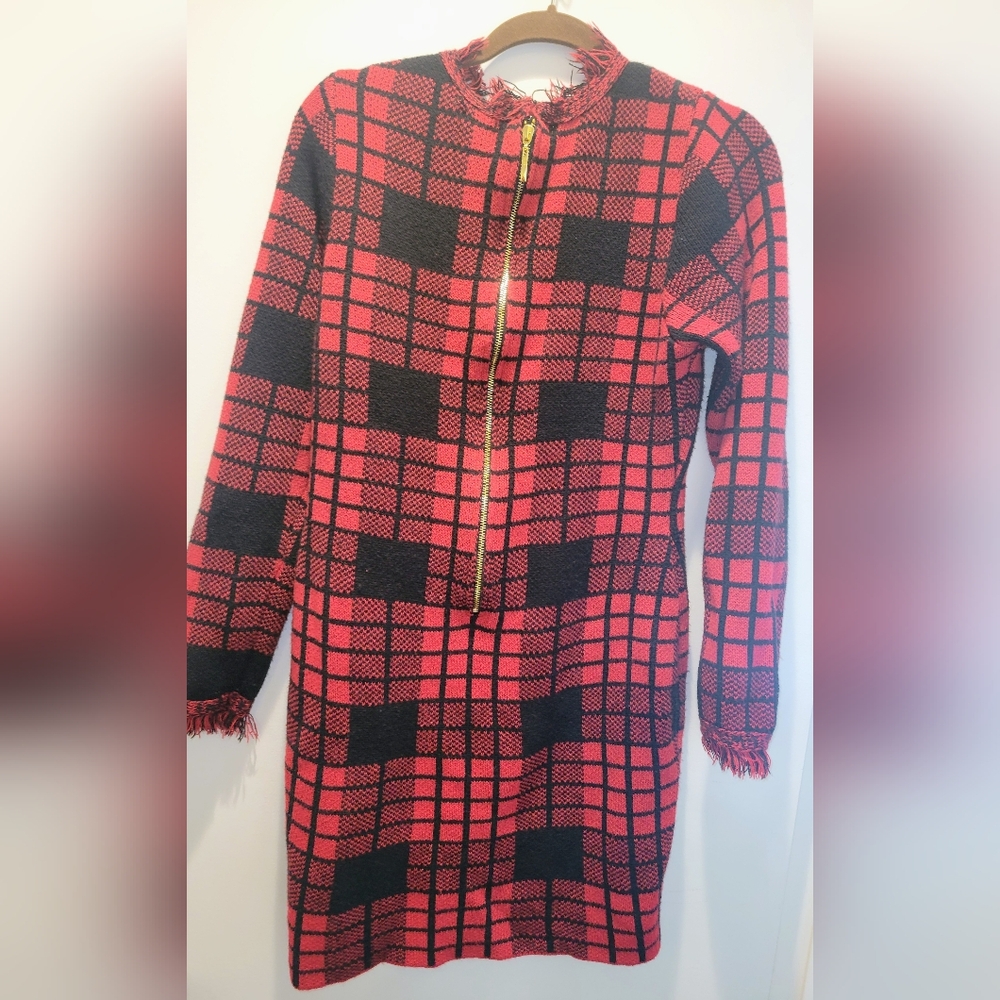 Venus Red/ Black Button Detail Sweater Dress - Picture 4 of 11